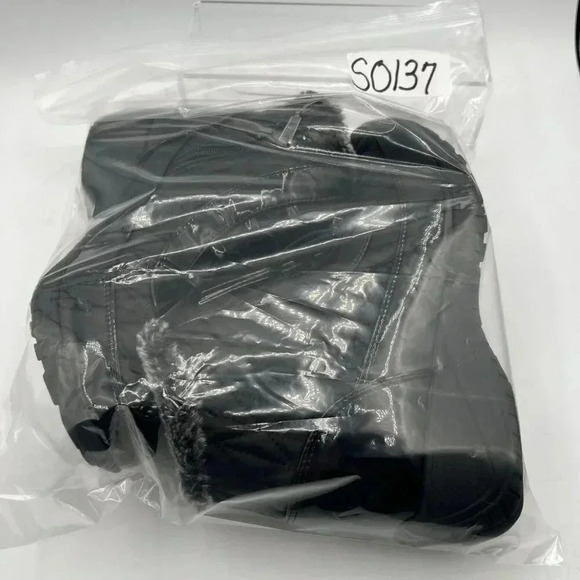 Khombu NWT Womens 8W Black Quilted Winter Boots Faux Fur Lining K Comfort - Picture 16 of 16